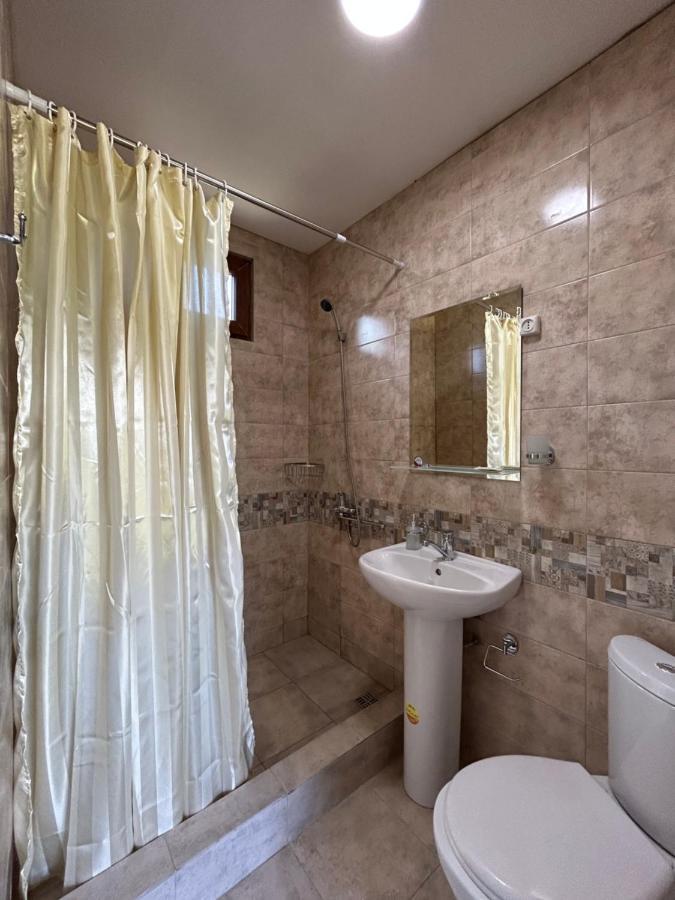 Киви Alakhadzi Ngoại thất bức ảnh